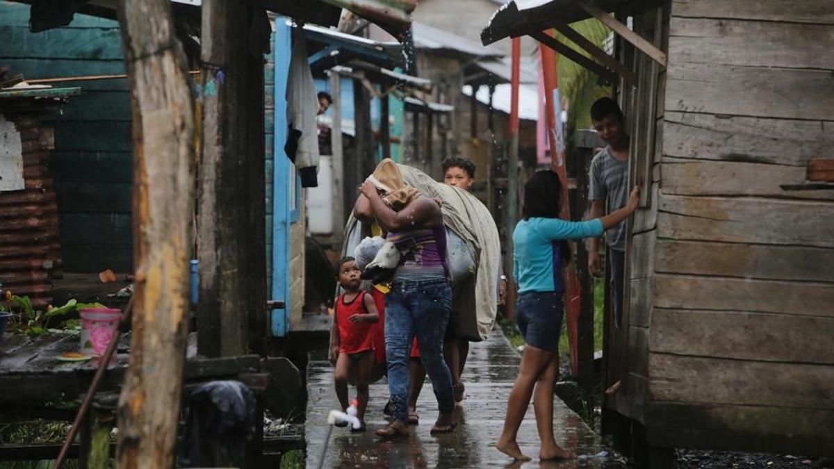 Evacuaciones en Nicaragua por el huracán Otto.