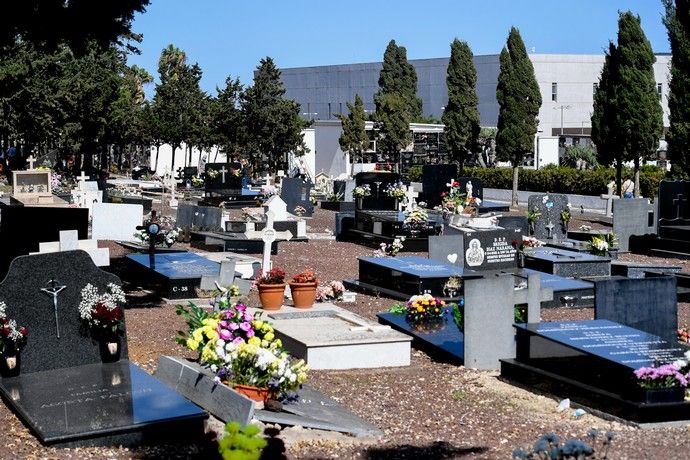 31 de octubre en el cementerio de San Lázaro