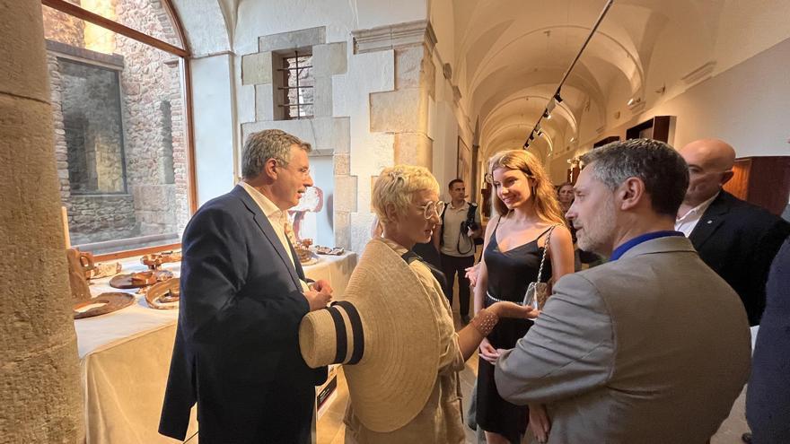 Cerámica aborigen canaria en la exposición &#039;Entre obras, diálogos prefigurados con la Colección Carmen Thyssen&#039;