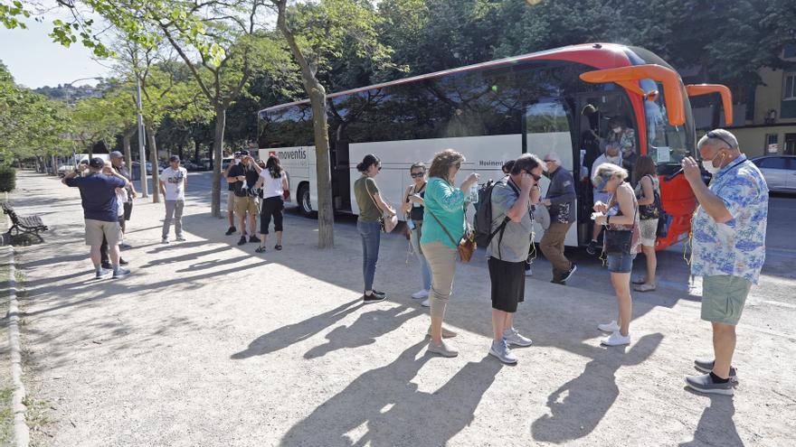 Els autobusos turístics de Girona tindran un nou punt de parada  a prop del Barri Vell