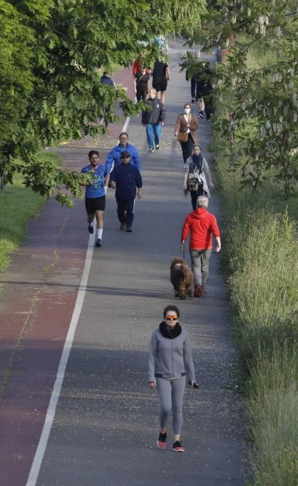 Oviedo en el primer día para poder salir a pasear y a hacer deporte por tramos horarios en Asturias.