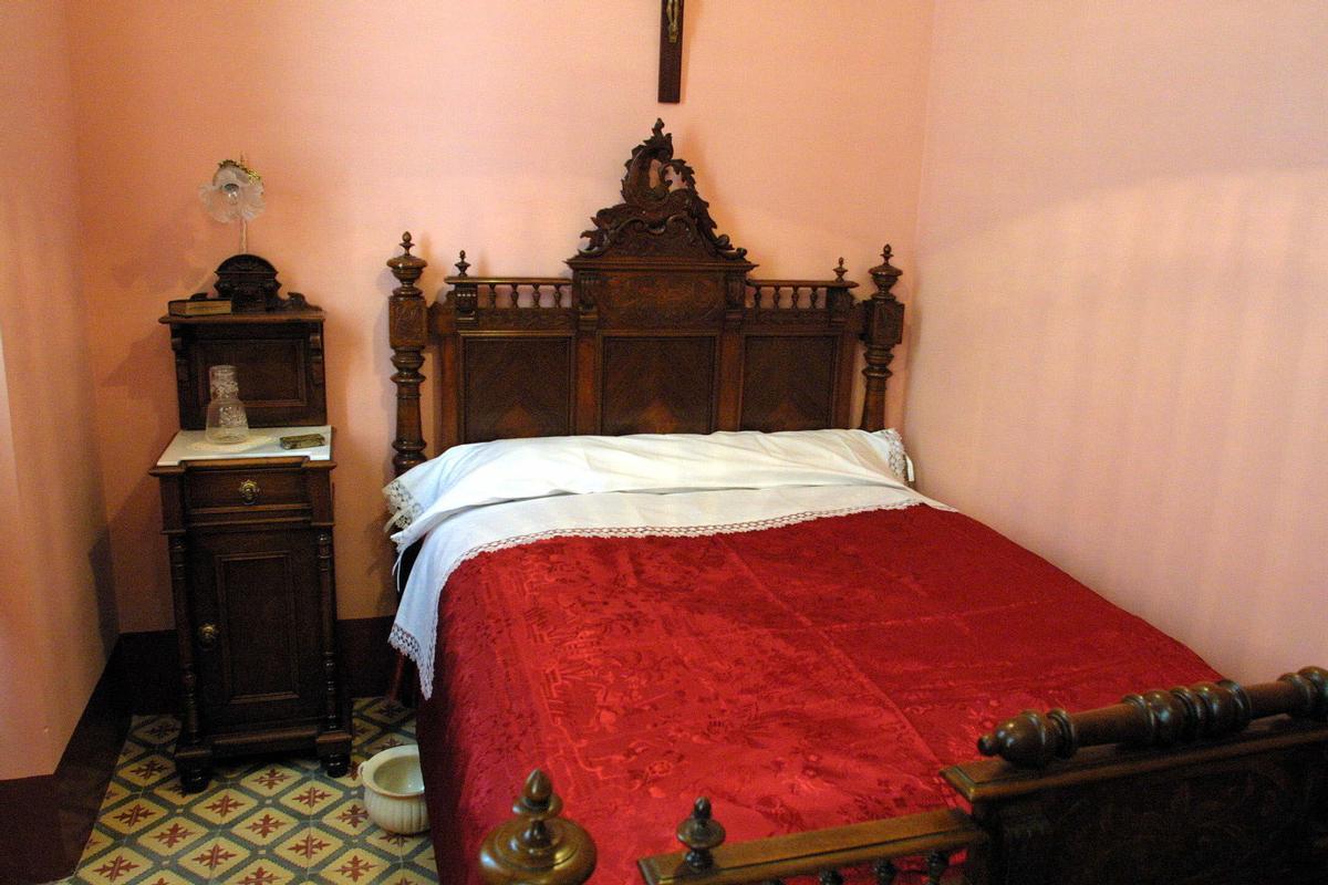 Casa Museo Conchita Piquer. Situada en la calle Ruaya de Valencia.