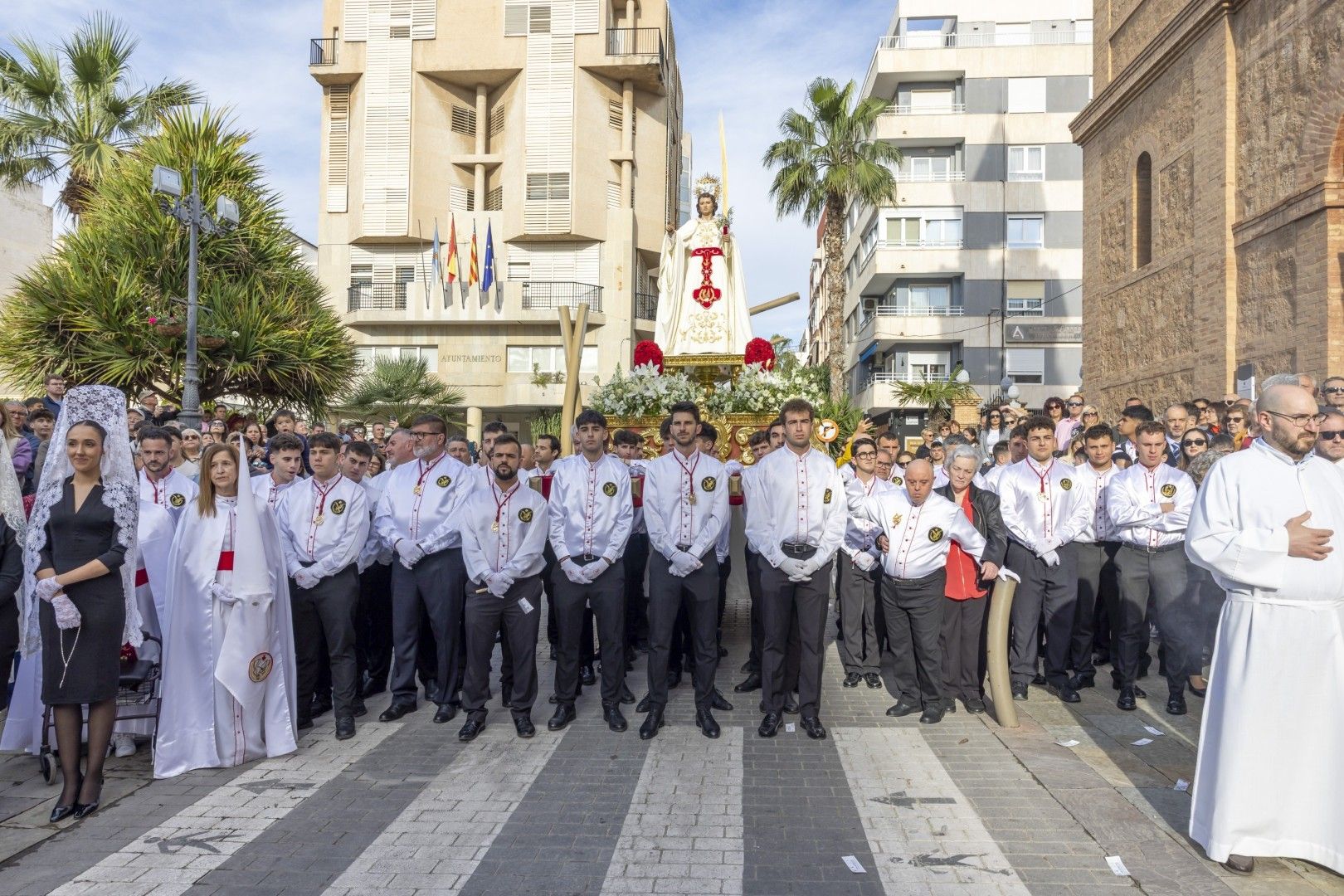 Las imágenes de la procesión del Encuentro del Domingo de Resurrección en Torrevieja