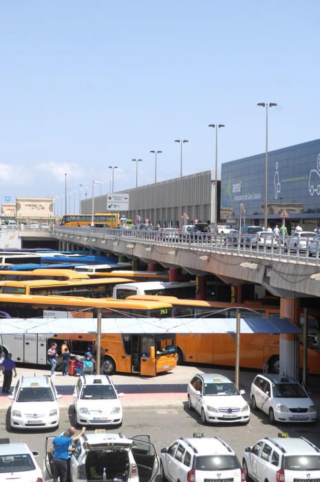 Llegada viajeros al aeropuerto de Gran Canaria