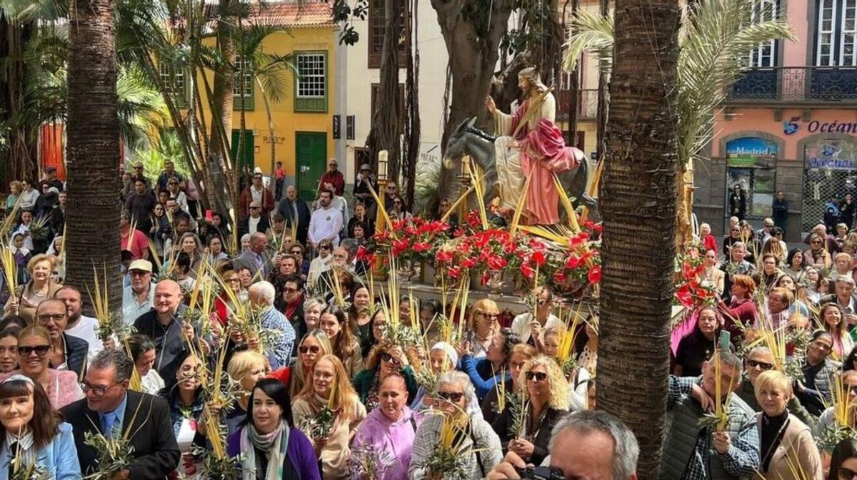 Procesión de La Burrita en Santa Cruz de Tenerife en una edición anterior de la Semana Santa