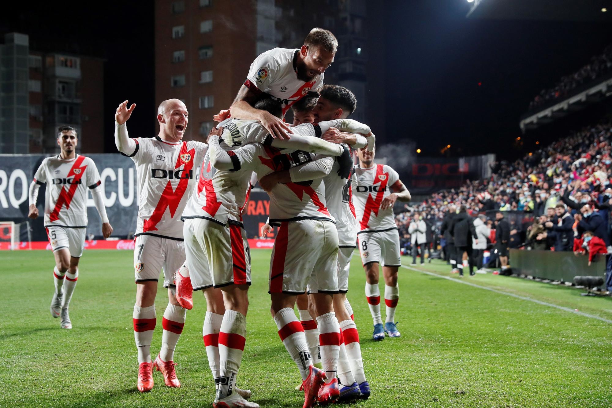 Esperpéntico Mallorca en Vallecas (3-1)