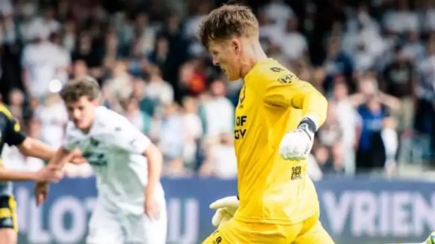 Así fue el segundo gol de penalti del hijo de Koeman