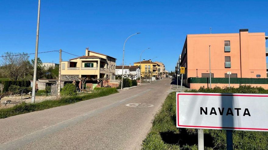 Navata inicia la renovació del carrer Olot per millorar l&#039;accessibilitat