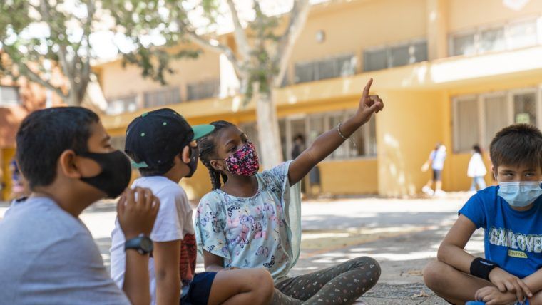 Niños en un casal de Barcelona