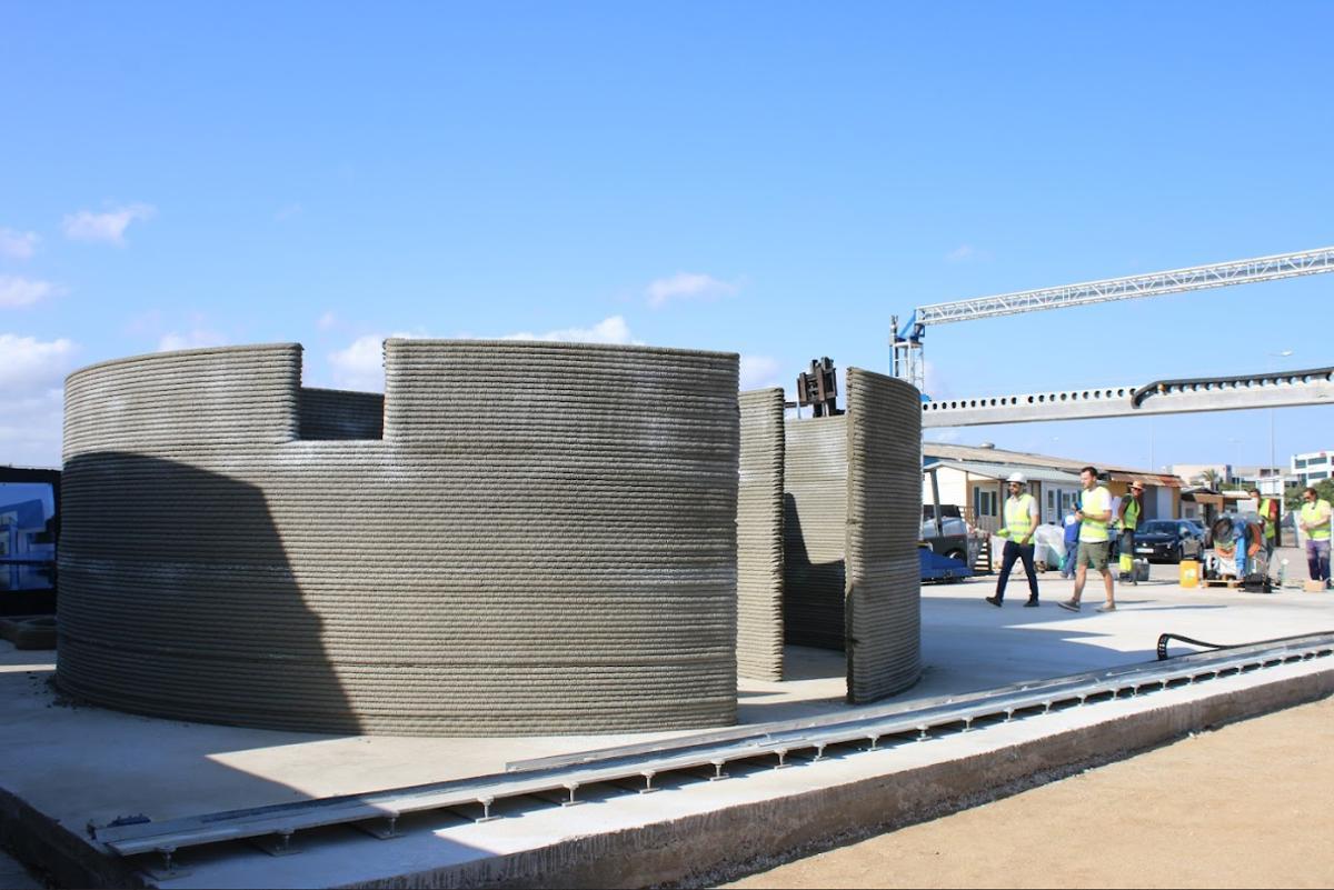 Una de les construccions de lempresa.