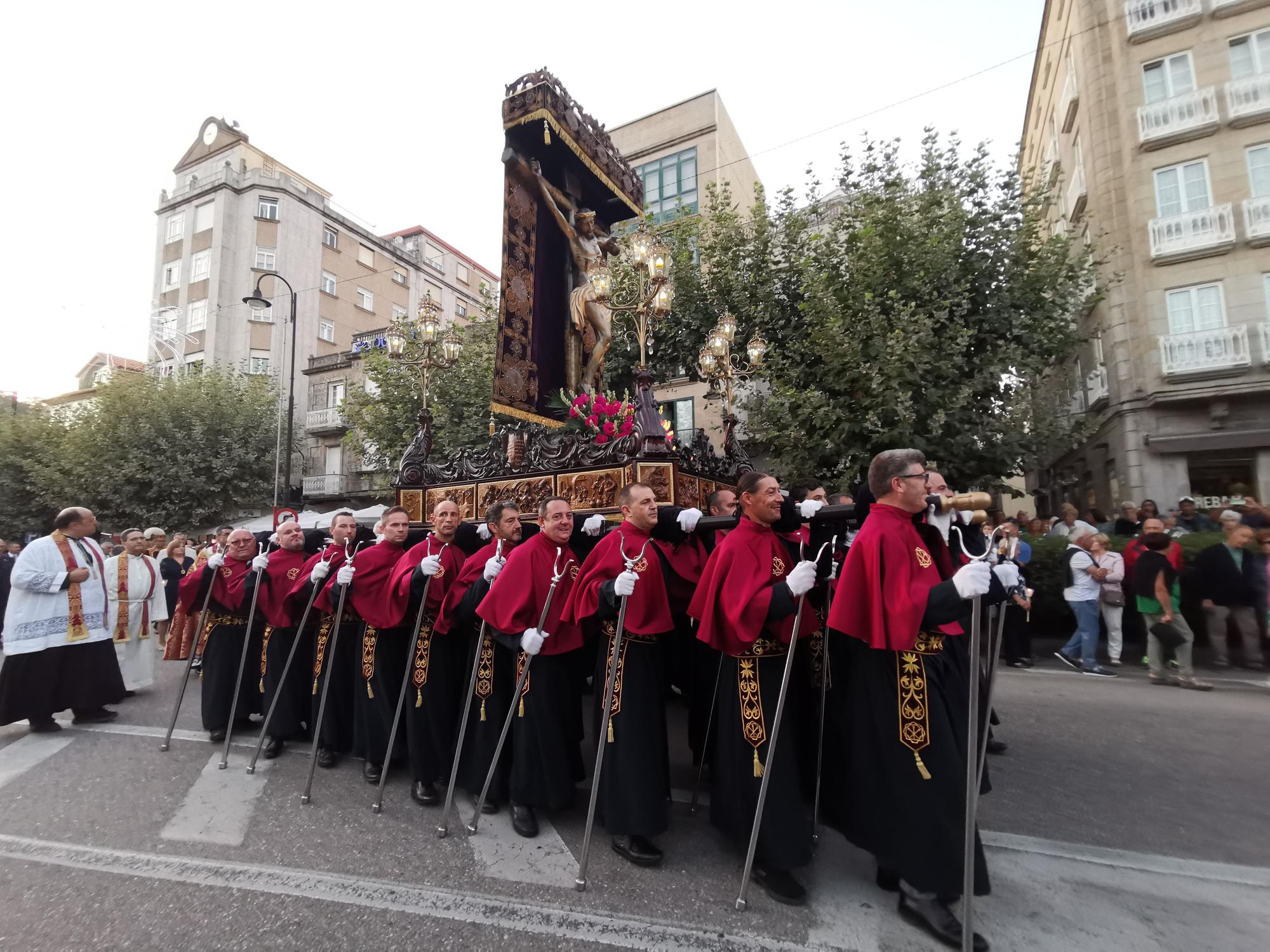 La procesión de las Festas do Cristo de Cangas