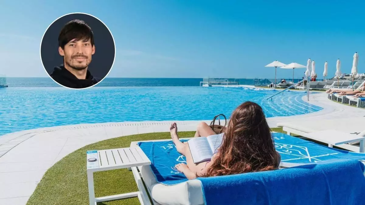 El rincón de David Silva (40 años) que triunfa en Gran Canaria: piscina, relax y un exclusivo beach club frente al mar