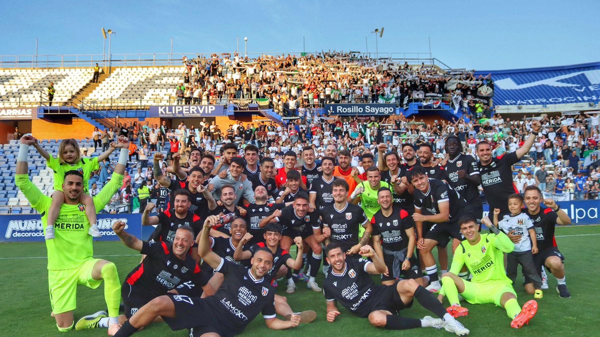Euforia final del Mérida en el Nuevo Colombino.