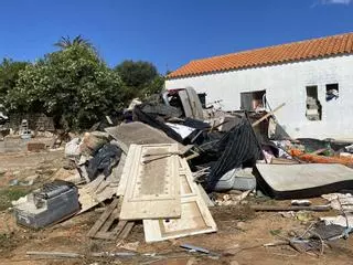 Poblado de infraviviendas y caravanas en Ibiza: Tras el desalojo, el desastre