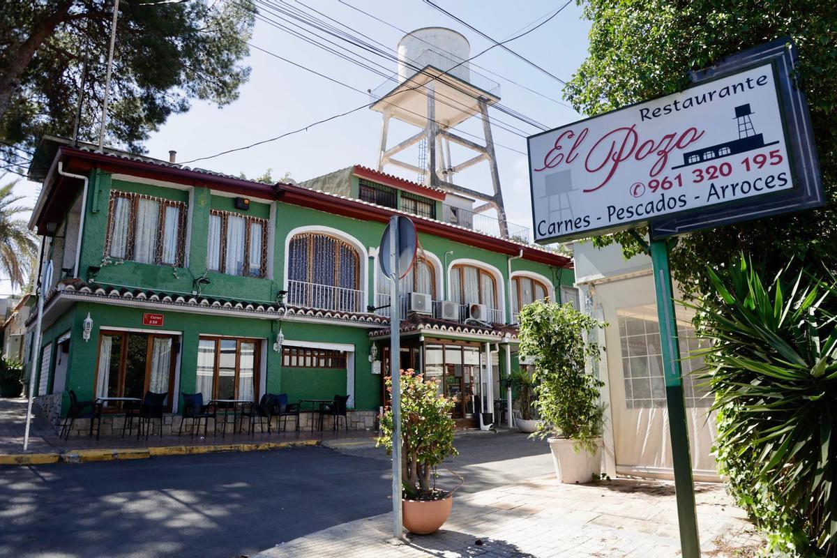 El inmueble adquirido con su famoso pozo de agua, que da nombre al restaurante.
