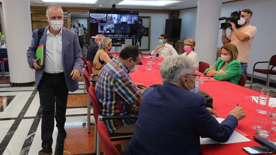El Gobierno canario espera aprobar el jueves el decreto ley de medidas anti-covid