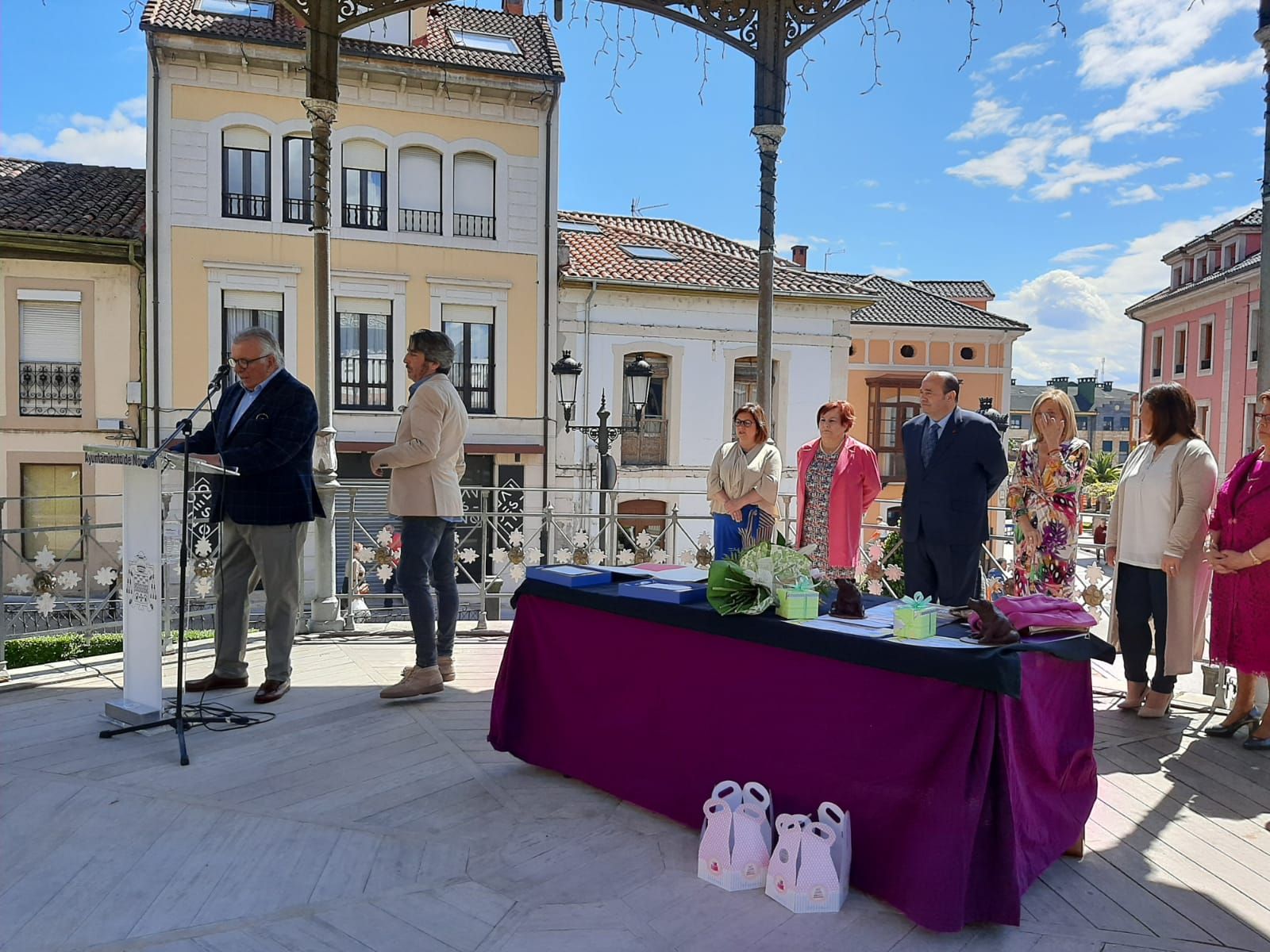 Reivindicativo y emotivo: así ha sido el primer día de la fiestas del Picadillo y el Sabadiego en Noreña