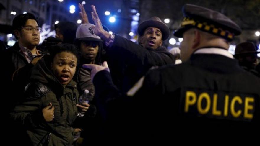 Protestas en Chicago tras el vídeo en el que un joven negro es acribillado a balazos