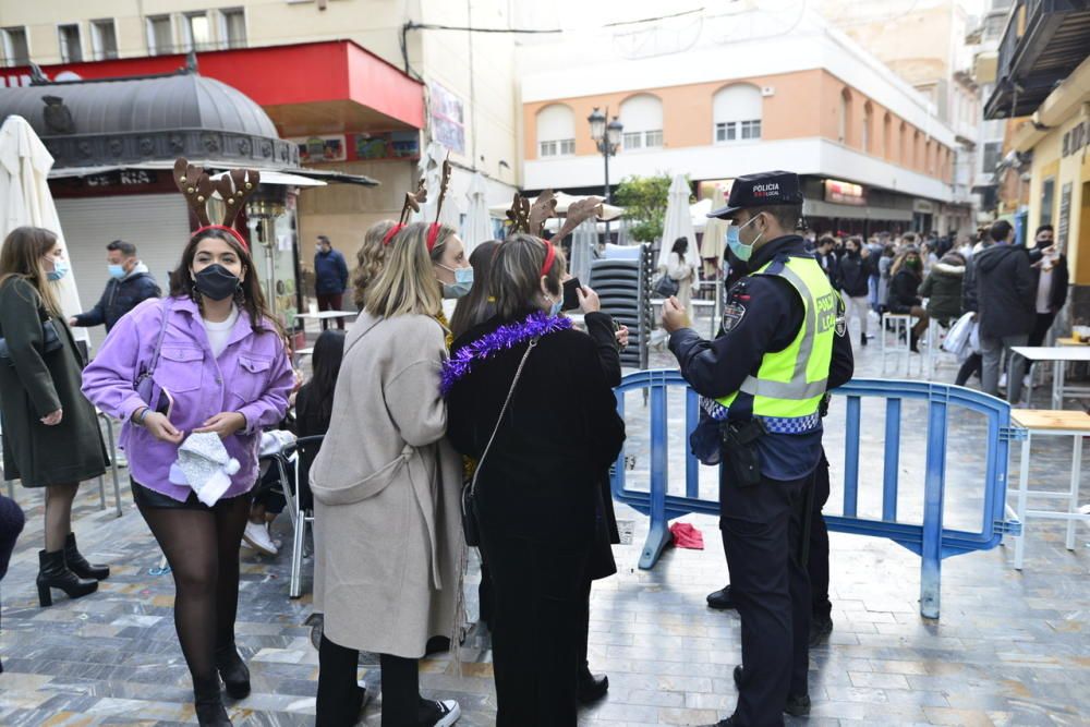 Ambiente festivo en Cartagena el último día del año