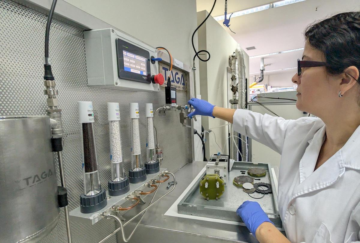 Banco de testeo para electrolizadores AEM Generación Hidrogeno