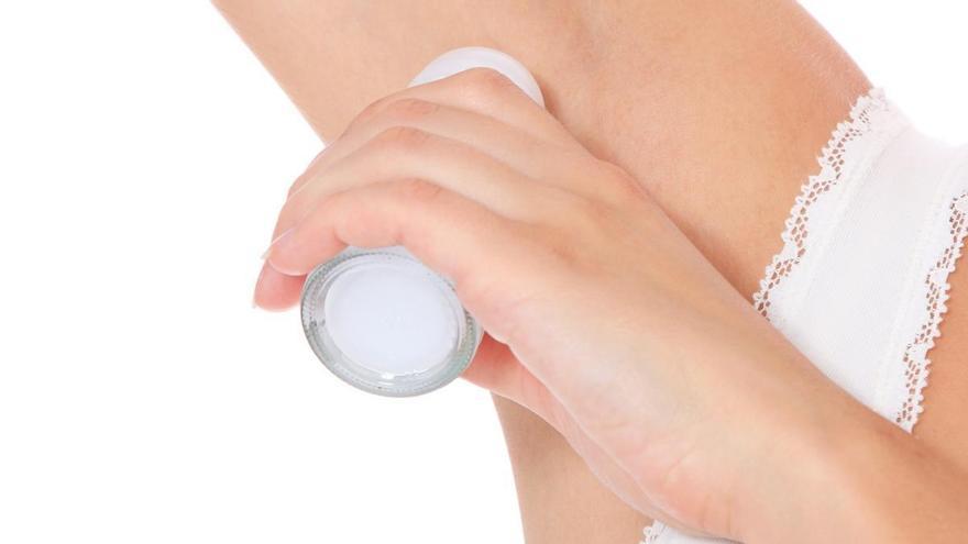 No tires la bolita del desodorante en roll-on: el increíble nuevo uso que puedes darle