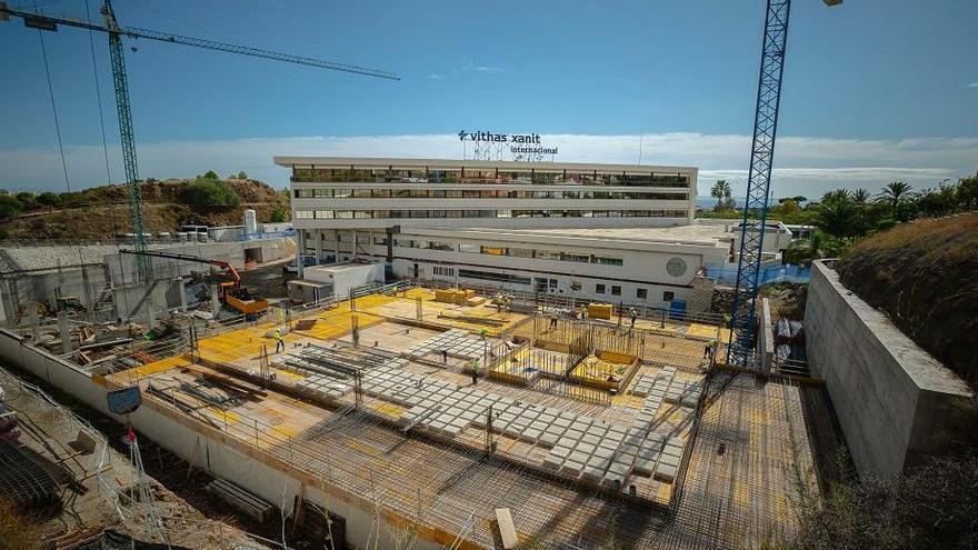 Estado actual de las obras de ampliación del Hospital Vithas Xanit Internacional.