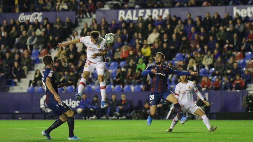 Real Mallorca trat in Weiß an.