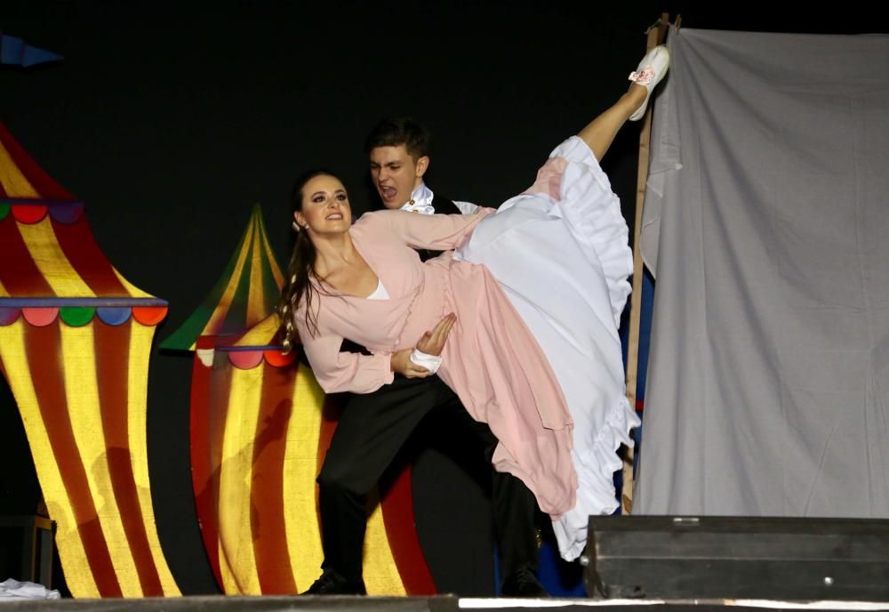 Las Hogueras de Alicante celebran la final del certamen de playbacks