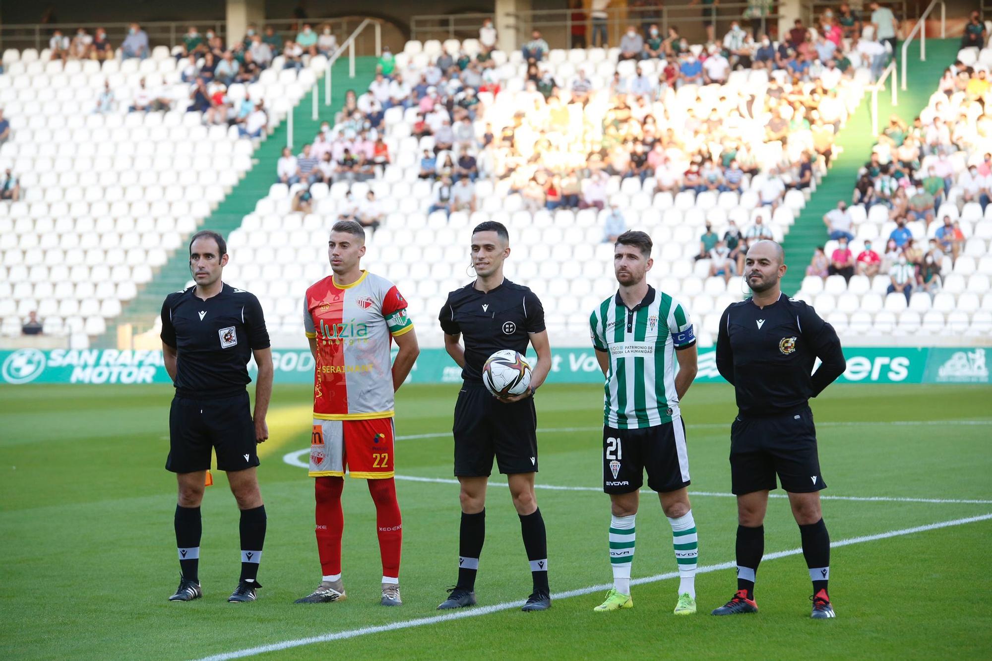 Capitanes y árbitros este sábado, en El Arcángel.