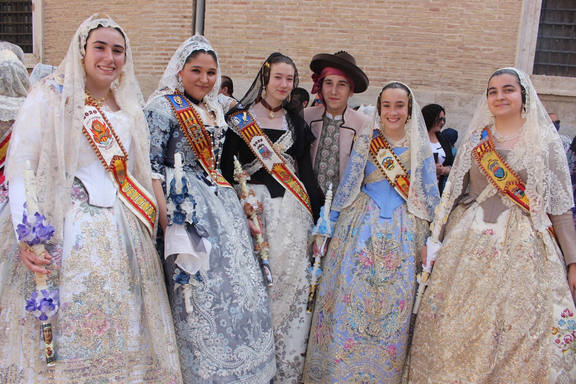 La fuerza de las Fallas en la Procesión de la Virgen (I)