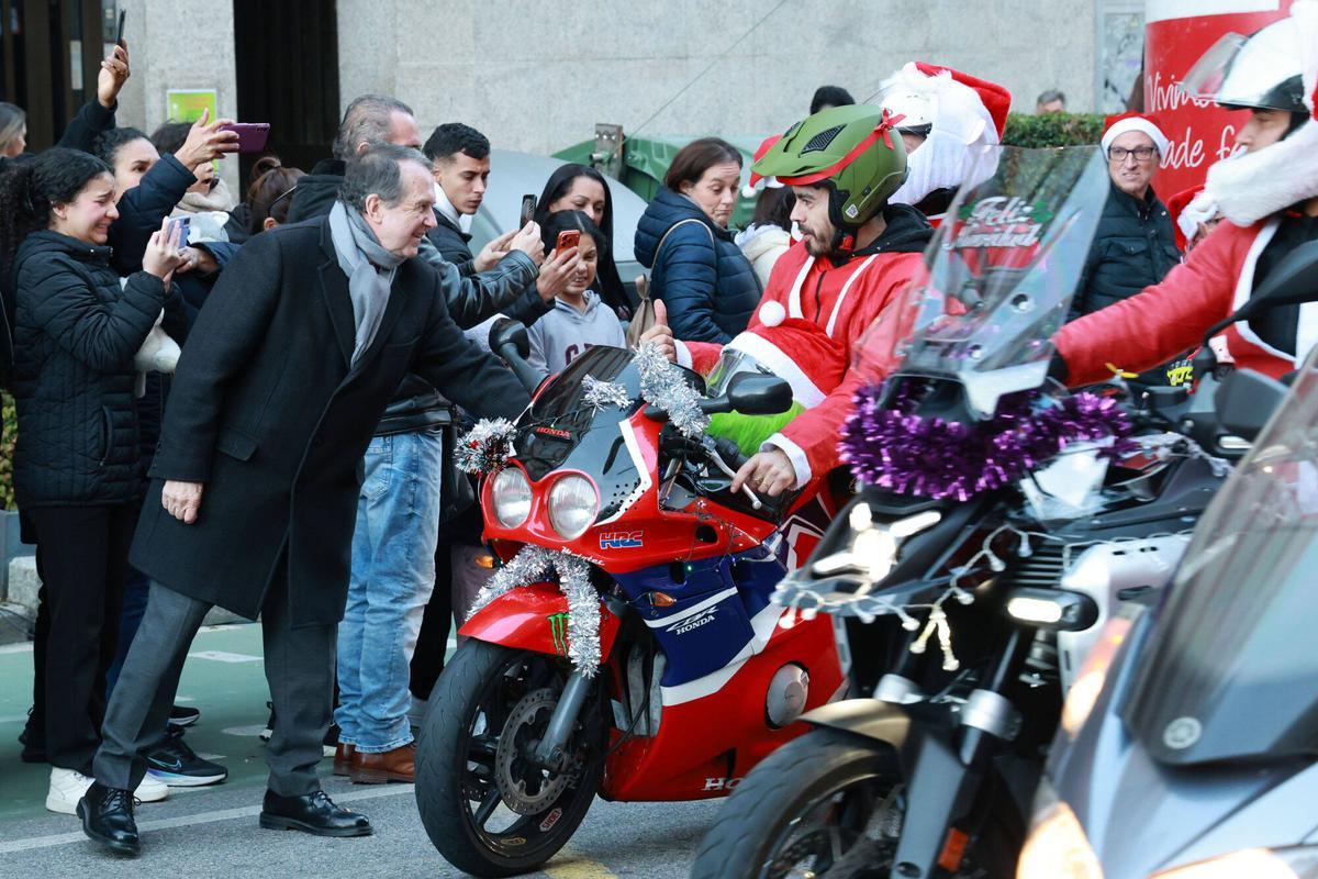 Miles de papanoeles invaden Vigo