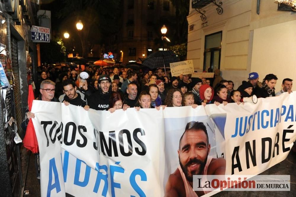 Protesta por la agresión a Andrés Martínez