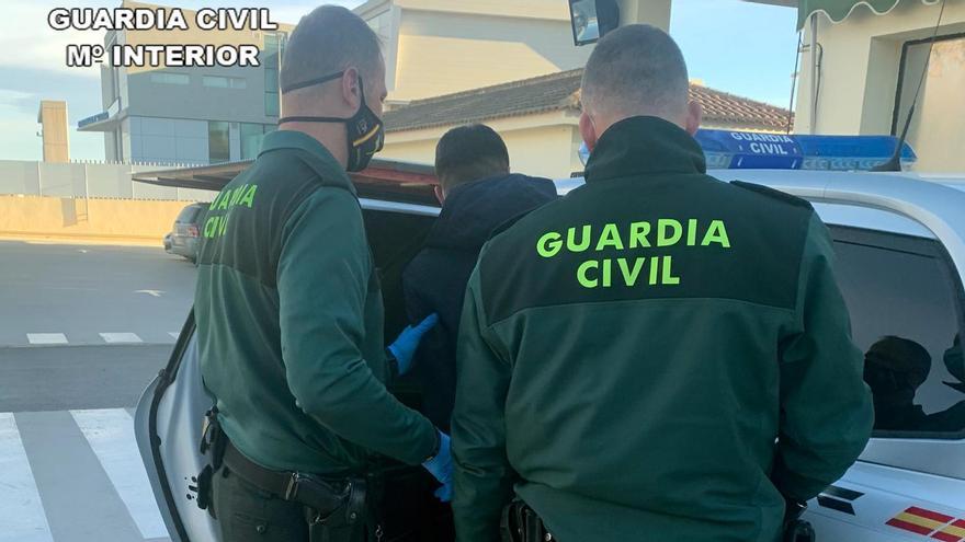 Detenido en Torre Pacheco un joven por una docena de robos con fuerza ...