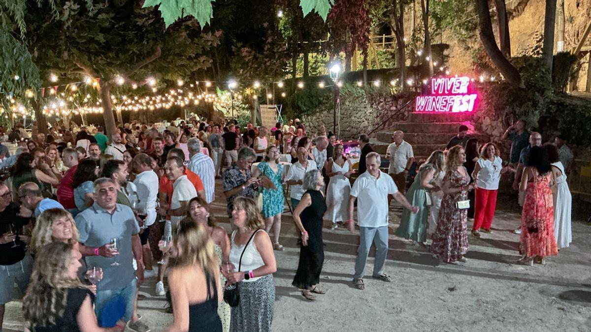La última edición del Viver Wine Fest reunió a cientos de personas.