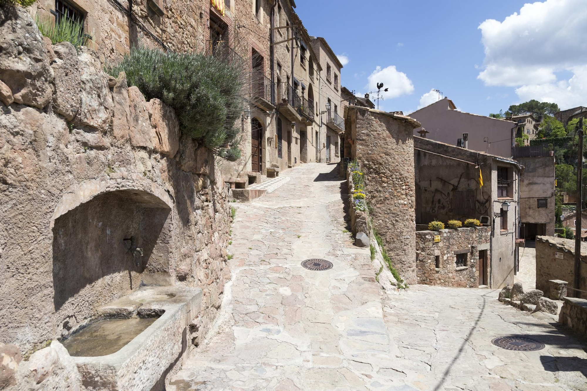 Pueblo medieval de Mura.