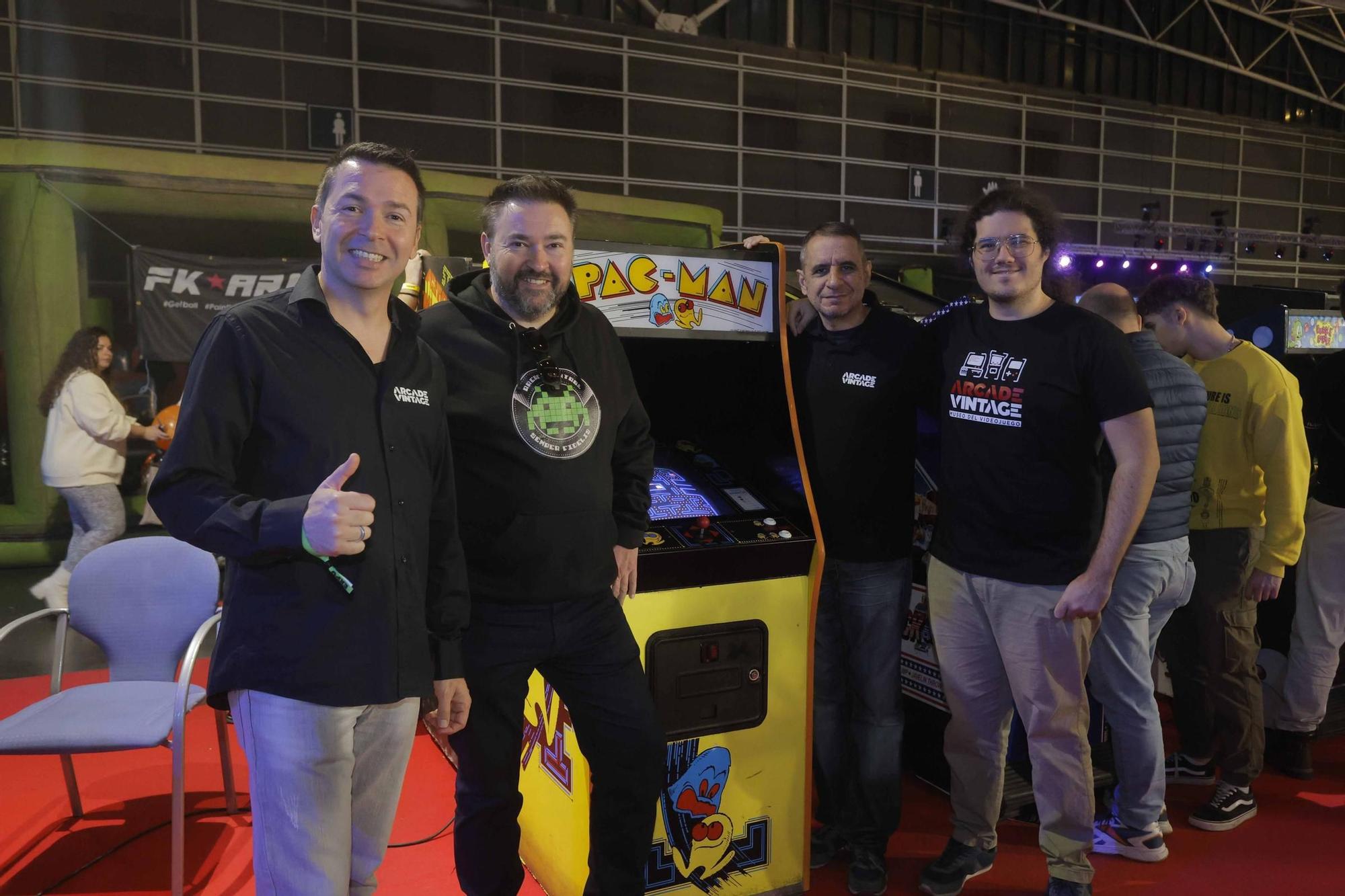 Los 'gamers' siguen jugando en la segunda jornada de la DreamHack Valencia 2023