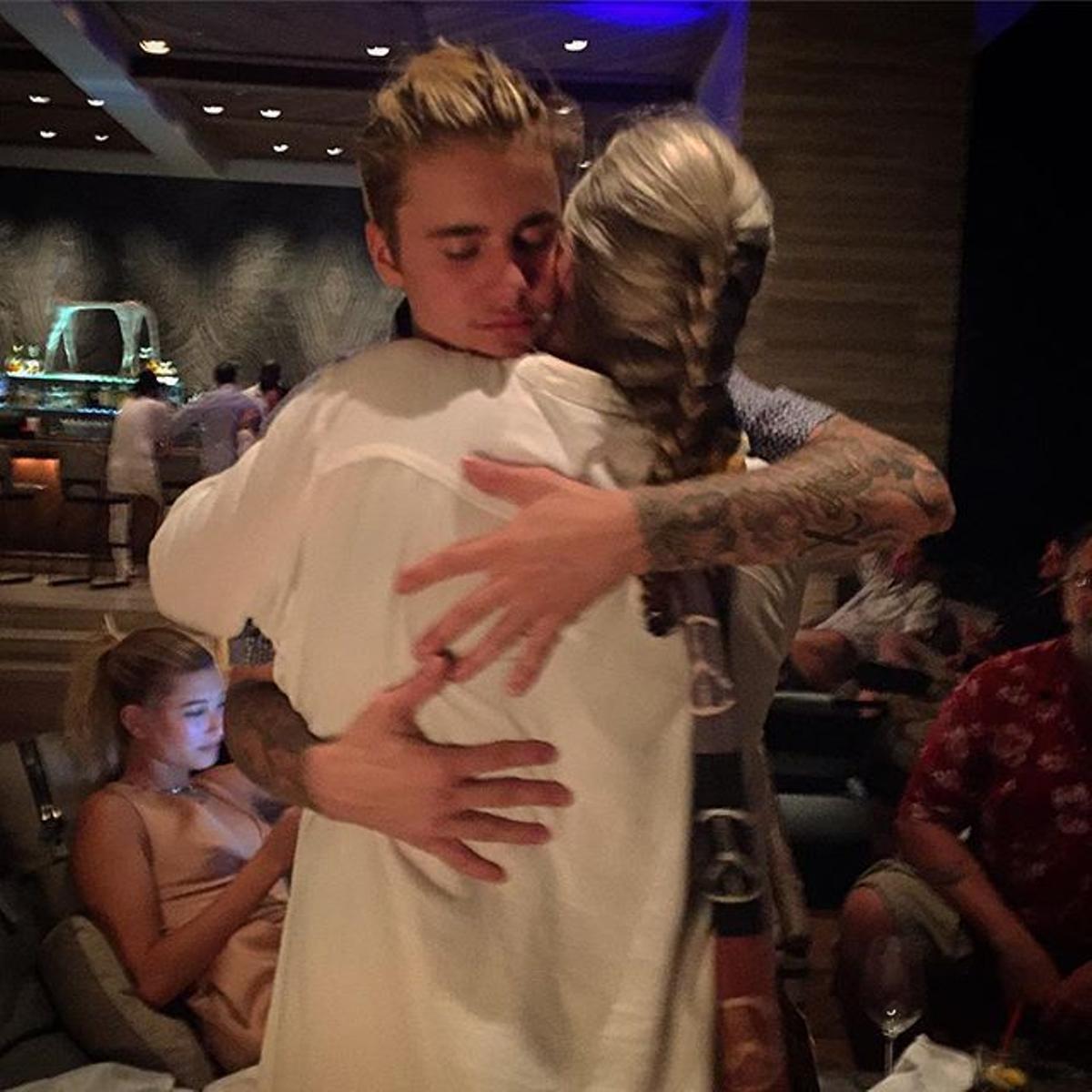 Justin Bieber y Hailey Baldwin en Nochevieja