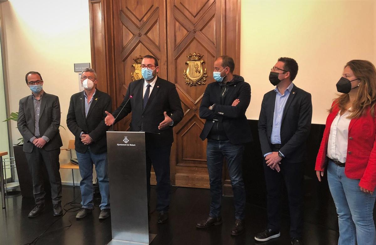 Els partits de l’Ajuntament de Mataró s’uneixen en defensa dels professionals sanitaris de la ciutat Els partits de l’Ajuntament de Mataró s’uneixen en defensa dels professionals sanitaris de la ciutat