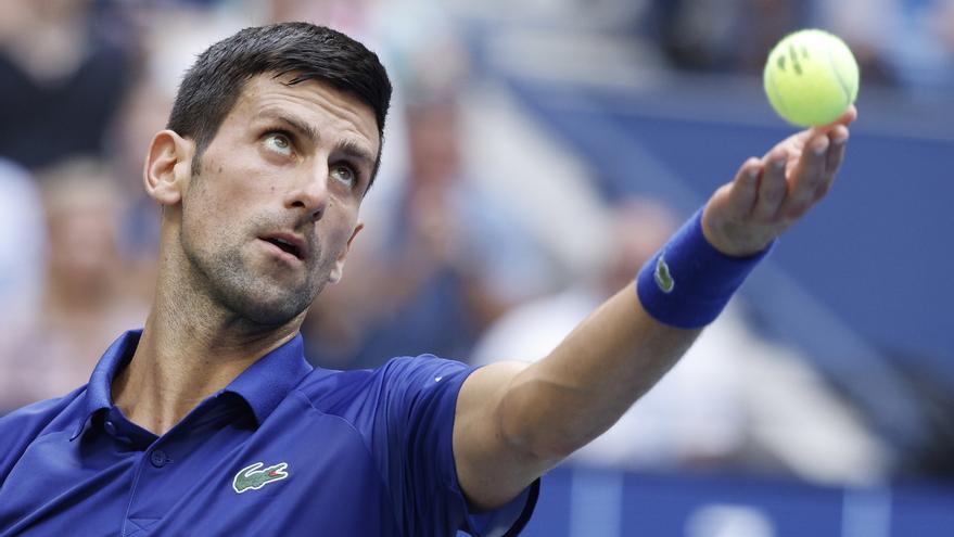 La participación de Djokovic en el Open de Australia pende de un hilo