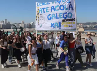 Caída do emprego do galego: seis de cada dez veciños falan só en castelán