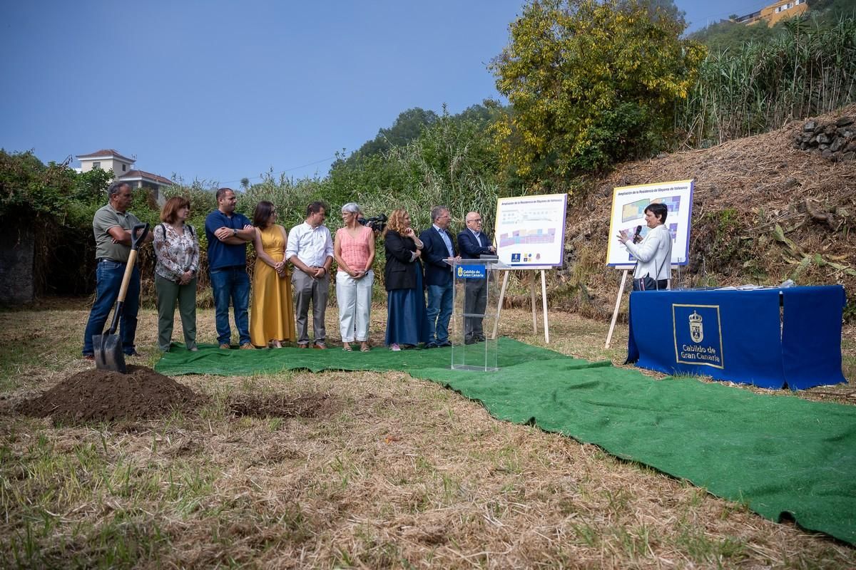 Colocación de la primera piedra de la ampliación de la Residencia de Mayores de Valleseco