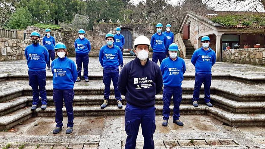 El obradoiro Vista Real VI recibe equipos de protección individual para sus alumnos | FDV