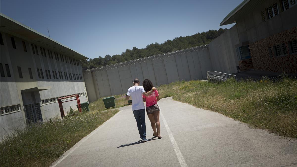 Patio del antiguo Módulo Dones 2 de la cárcel de Brians I, en Sant Esteve Sesrovires (Barcelona).