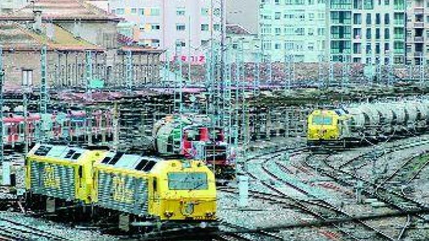 Estación de Empalme, que se convertirá en la Estación Central del AVE en Galicia. / jesús regal