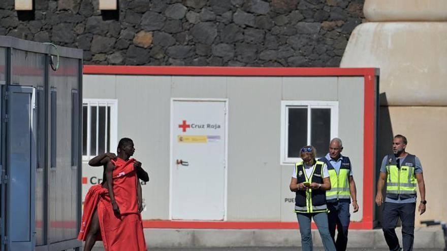 Llegan a Canarias 139 migrantes en las últimas horas en dos cayucos