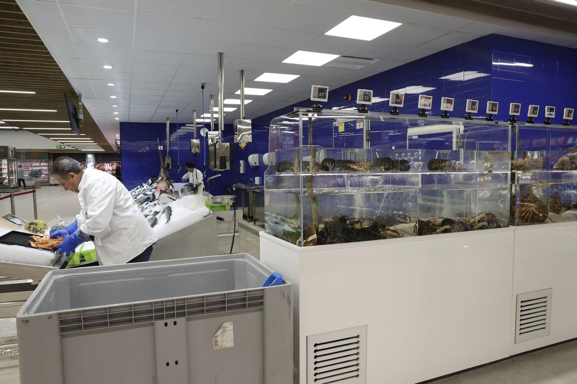 Inauguración en Santiago del mayor Cash Record de Eroski