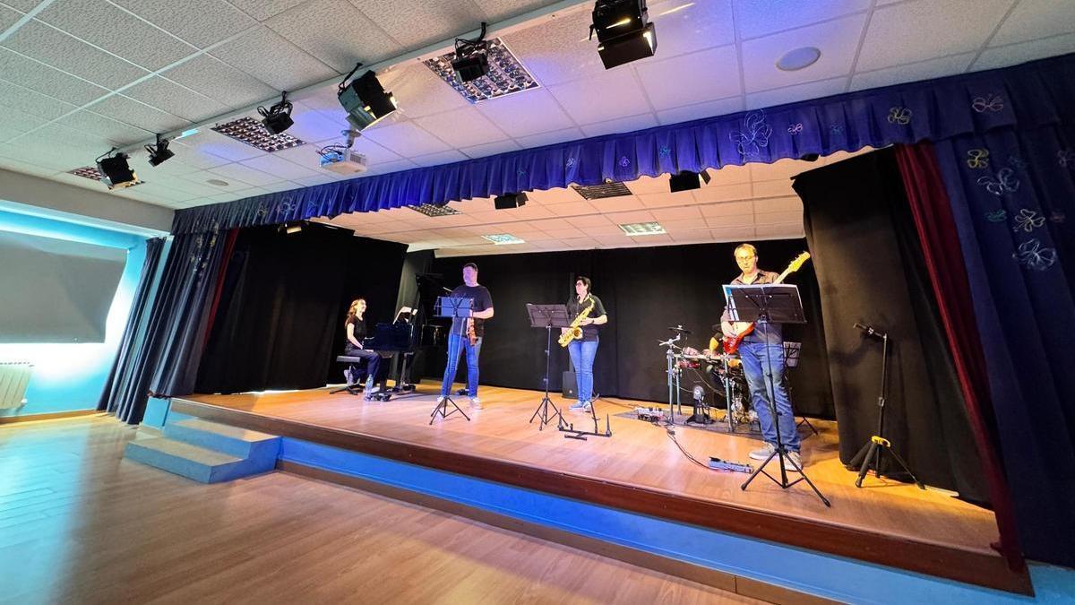 La Escuela de Música de Corvera estrena dirección ante alumnos y familias en el arranque del nuevo curso