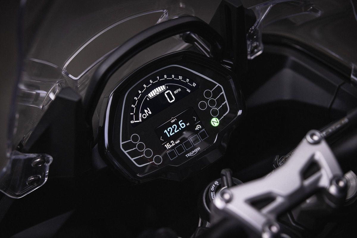 Triumph Tiger Sport 800: deportiva y rutera a partes iguales