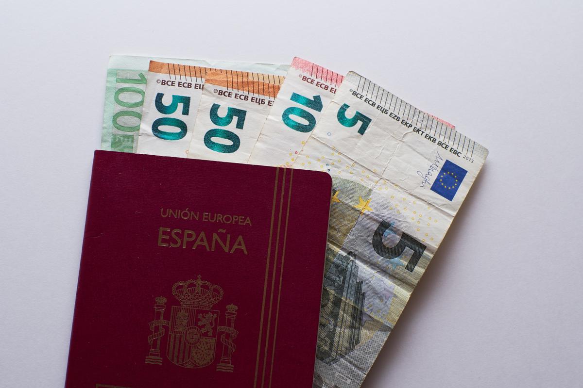 Pasaporte de España.