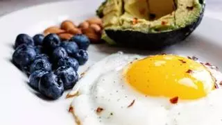 Dieta hipolipidica: así es el plan de alimentación con el que cuidarás el colesterol y la línea